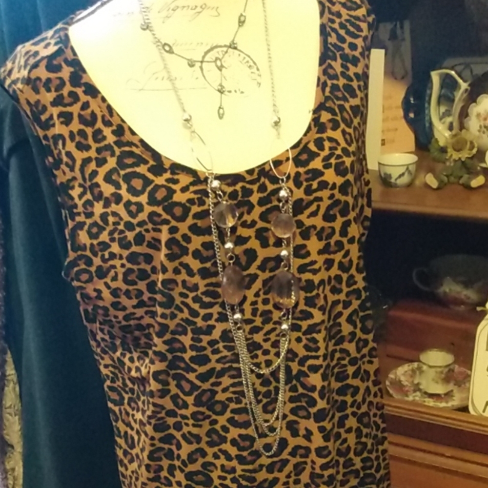 Tank top cheetah pattern